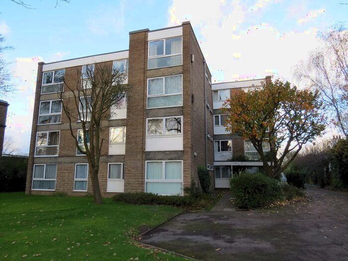 Studio To Rent In Fortis Green, East Finchley, N2