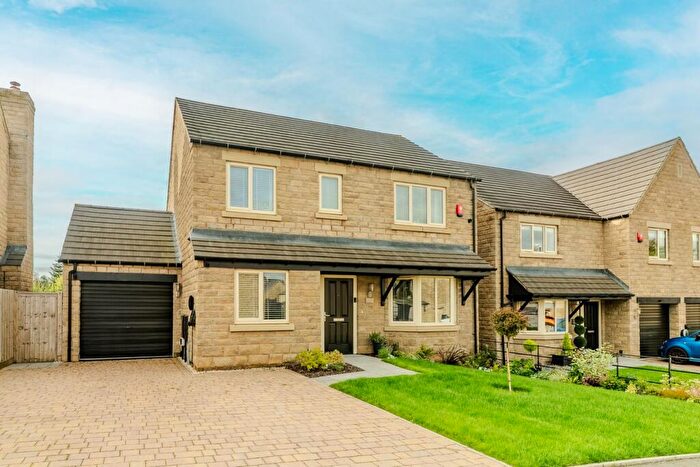 4 Bedroom Detached House For Sale In Taylor Way, Swanwick, DE55