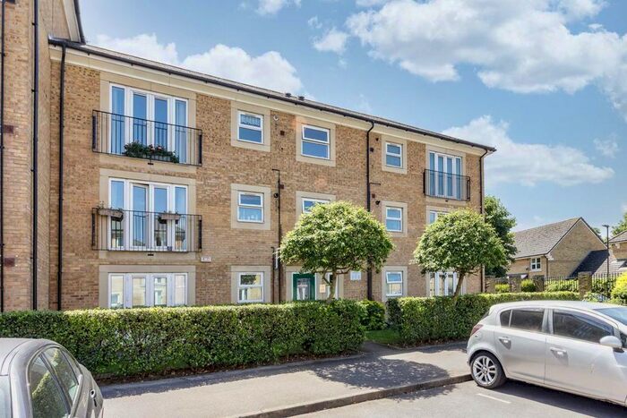 1 Bedroom Flat To Rent In White Lodge Close, Isleworth, TW7