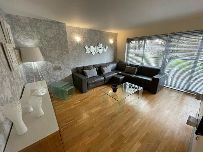 3 Bedroom House To Rent In Sanctuary Street, Hulme, M15