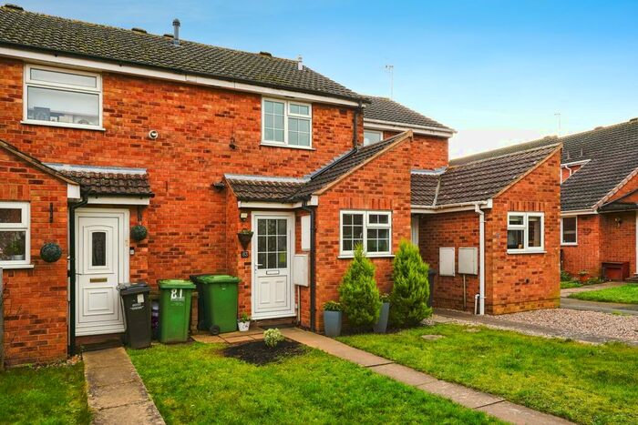 2 Bedroom Detached House For Sale In Forest Gate, Evesham, Worcestershire, WR11
