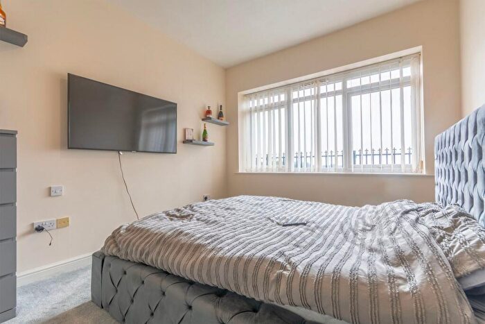 2 Bedroom Apartment For Sale In The New Alexandra Court, Woodborough Road, Nottingham, Nottinghamshire, NG3