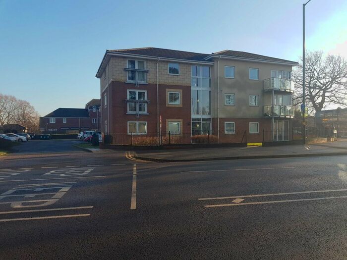 2 Bedroom Flat To Rent In Turves Green, Longbridge, Northfield, Birmingham B31