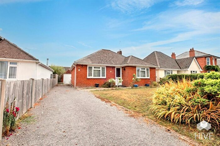 2 Bedroom Bungalow For Sale In Parsonage Barn Lane, Ringwood, BH24