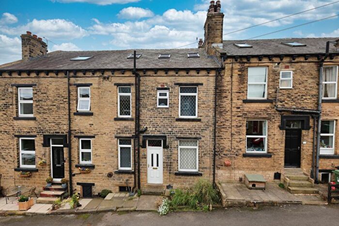 3 Bedroom Terraced House For Sale In Nunthorpe Road, Rodley, Leeds, West Yorkshire, LS13