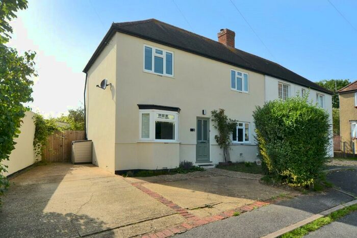 3 Bedroom Semi-Detached House To Rent In Ripon Close, Guildford, Surrey, GU2
