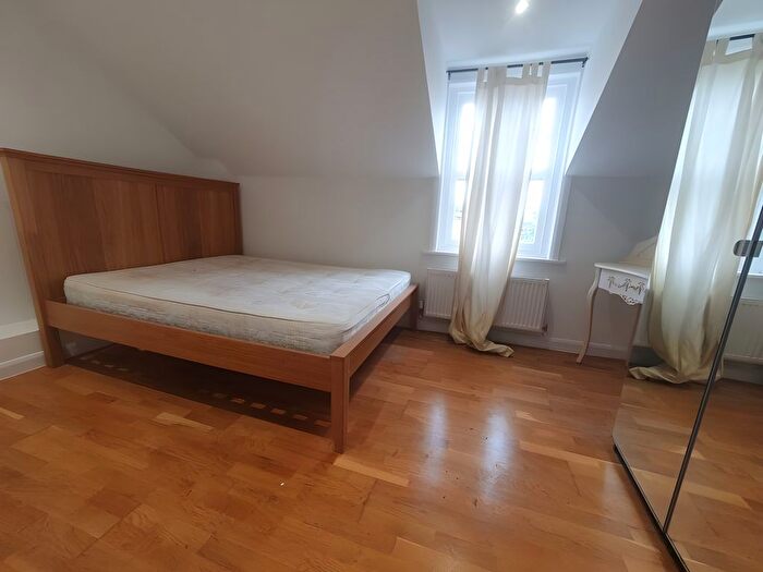 2 Bedroom Flat To Rent In Evering Road, London, N16