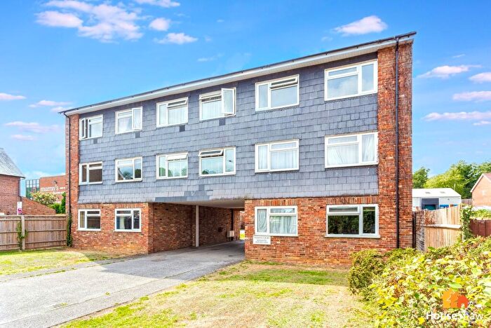 3 Bedroom Flat For Sale In Berkhampstead Road, Chesham, HP5