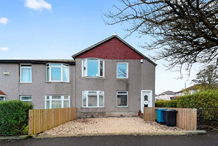 3 Bedroom Flat For Sale In Curtis Avenue, Glasgow, G44