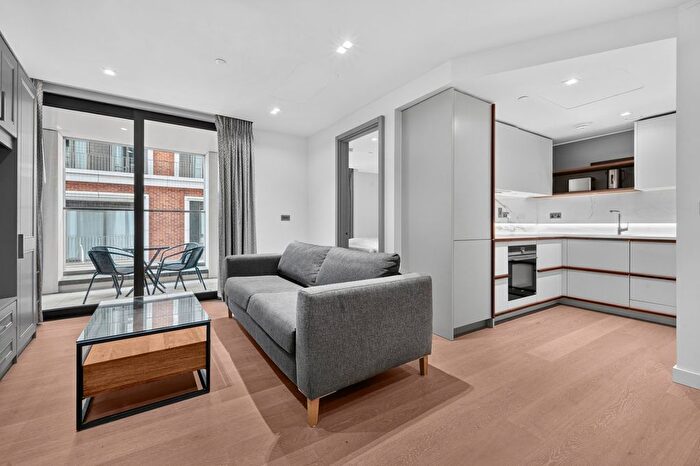 1 Bedroom Flat For Sale In Westmark Tower, Newcastle Place, W2