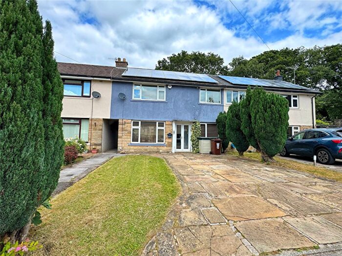 3 Bedroom Terraced House For Sale In Woodcock Grove, Glossop, Derbyshire, SK13
