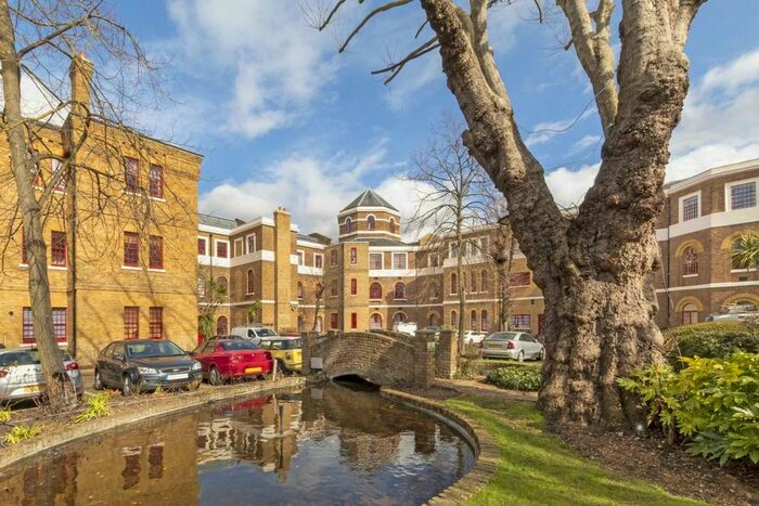 2 Bedroom Flat To Rent In Chevy Road, Southall, UB2