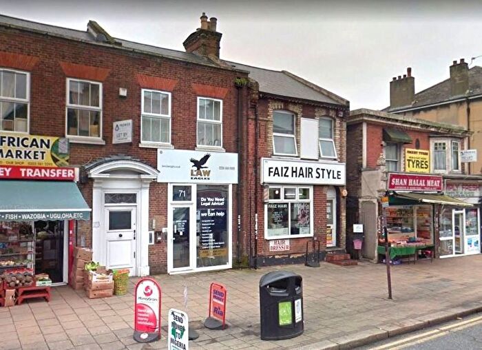 2 Bedroom Flat To Rent In High Street, Thornton Heath, Surrey., CR7