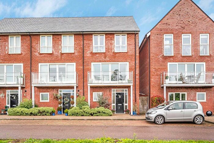 4 Bedroom Semi-Detached House For Sale In Rotherfield Road, Cholsey, OX10