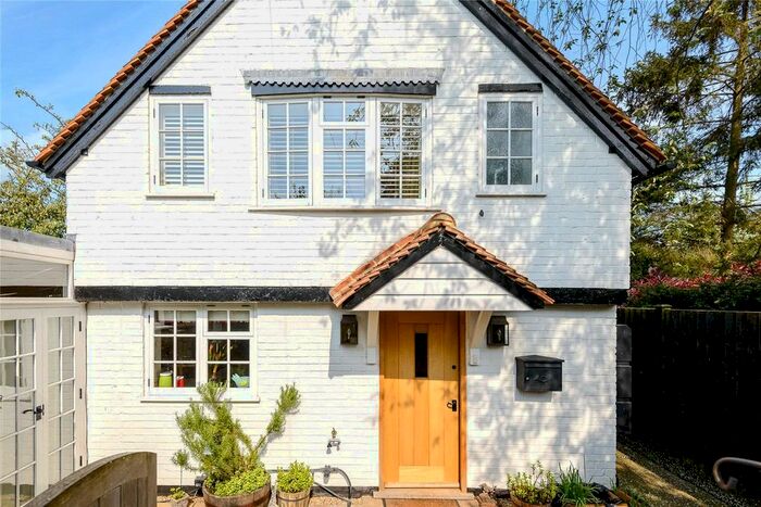 2 Bedroom End Of Terrace House To Rent In Ferry End, Ferry Road, Bray, SL6