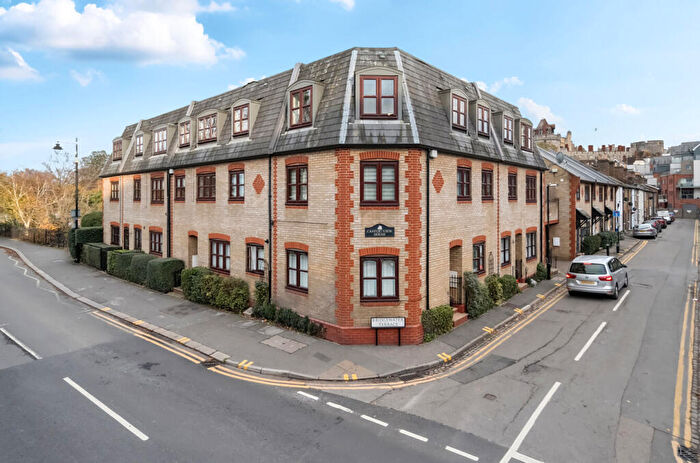 1 Bedroom Apartment For Sale In Bridgewater Terrace, Windsor, Berkshire, SL4