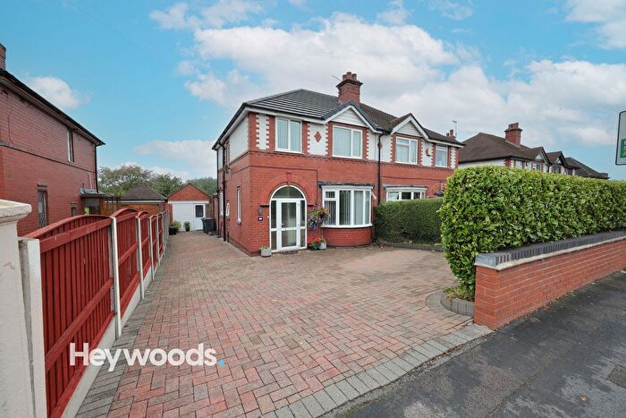 3 Bedroom Semi Detached House For Sale In Dimsdale Parade West, Porthill, Newcastle Under Lyme, ST5