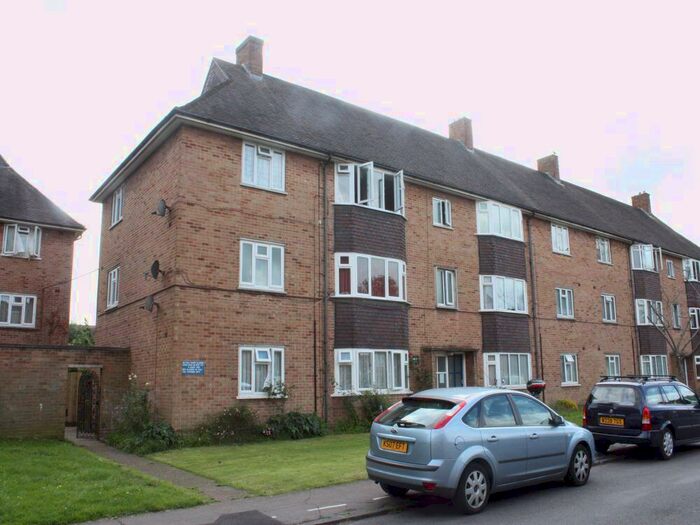 2 Bedroom Apartment To Rent In Worcesters Avenue, Enfield, Middlesex, EN1