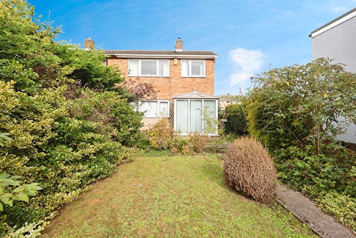 3 Bedroom Semi-Detached House For Sale In Water Lane, Pontefract, WF8