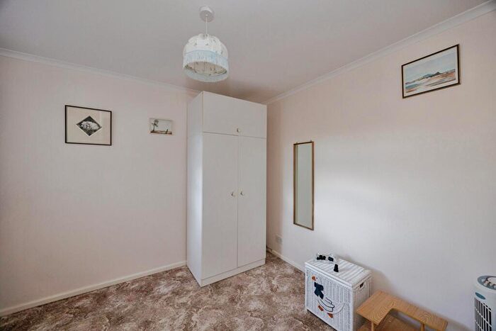 2 Bedroom Bungalow For Sale In Keats Close, Waterlooville, Hampshire, PO8