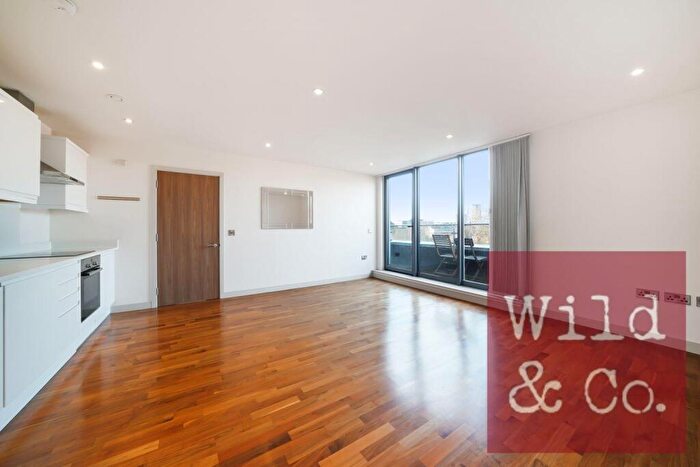 2 Bedroom Flat To Rent In Shore Place, London, E9