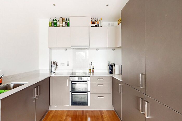 2 Bedroom Flat For Sale In Sculpture House, E1