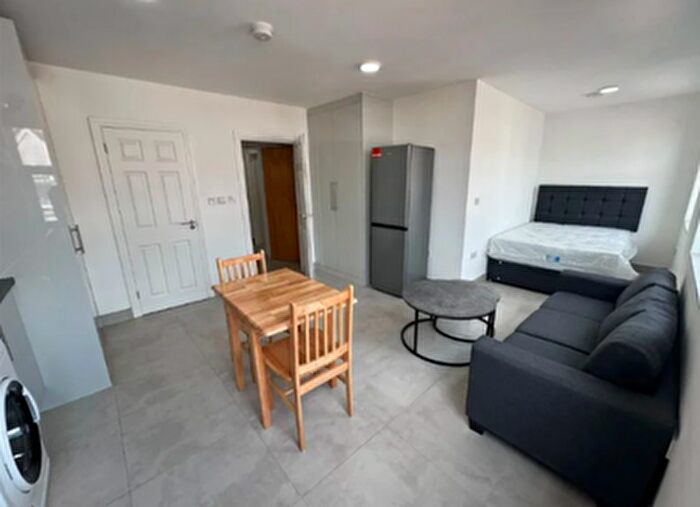 1 Bedroom Studio To Rent In Flat, Leeland Road, West Ealing, W13