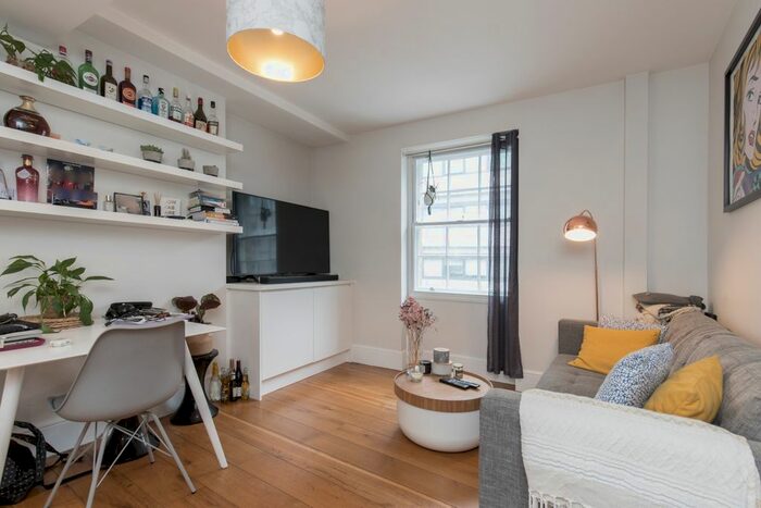 1 Bedroom Flat To Rent In St. Mary At Hill, London, EC3R