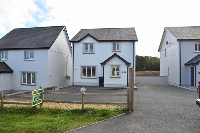 4 Bedroom Detached House To Rent In Bod Hyfryd, Waungilwen, SA44