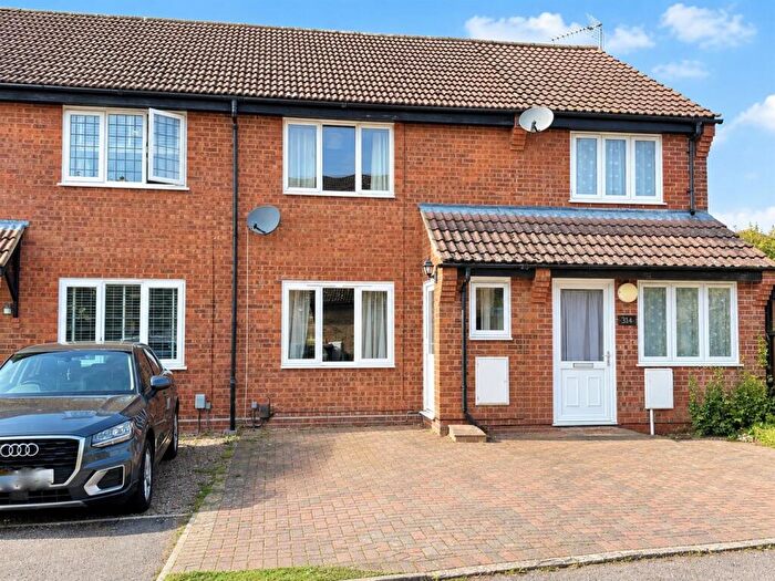 2 Bedroom House For Sale In Buttercup Close, Ipswich, IP8
