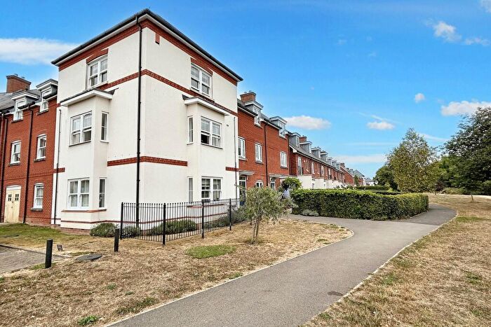 2 Bedroom Flat To Rent In Wimborne, BH21