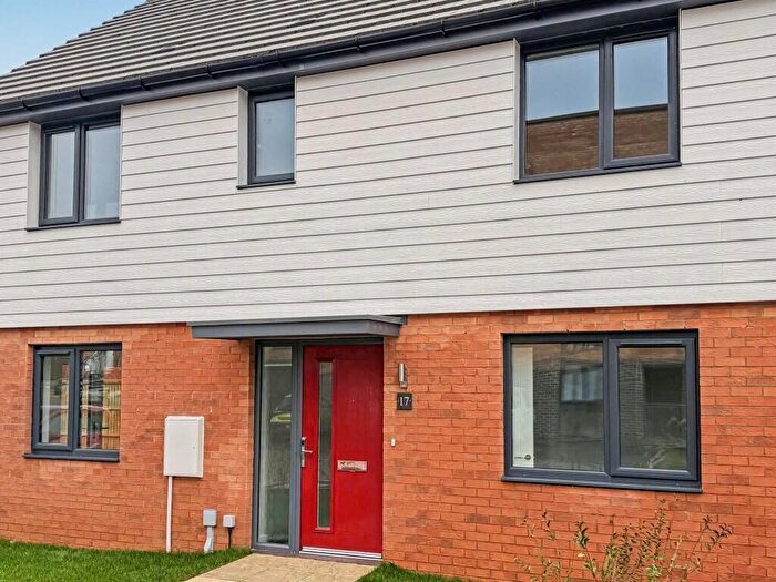 4 Bedroom End Of Terrace House To Rent In Leathart Close, Bordon, Hampshire, GU35