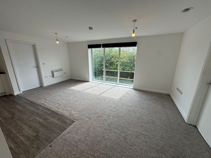 2 Bedroom Flat To Rent In Gorse Road, Luton, LU1