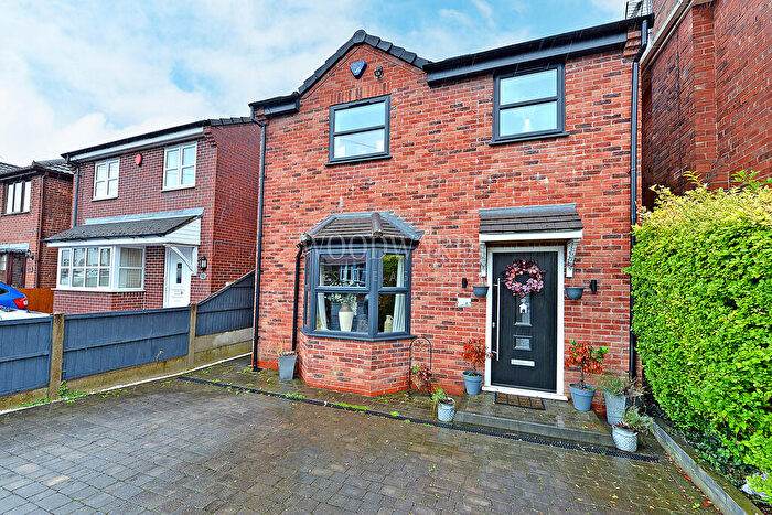 4 Bedroom Detached House For Sale In Brenden Avenue, Somercotes, DE55