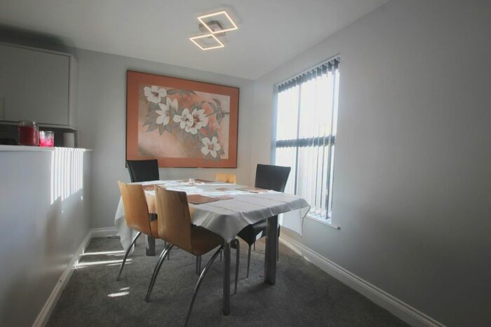 2 Bedroom Flat To Rent In Canal Quay, Britannia Wharf, Bingley, BD16
