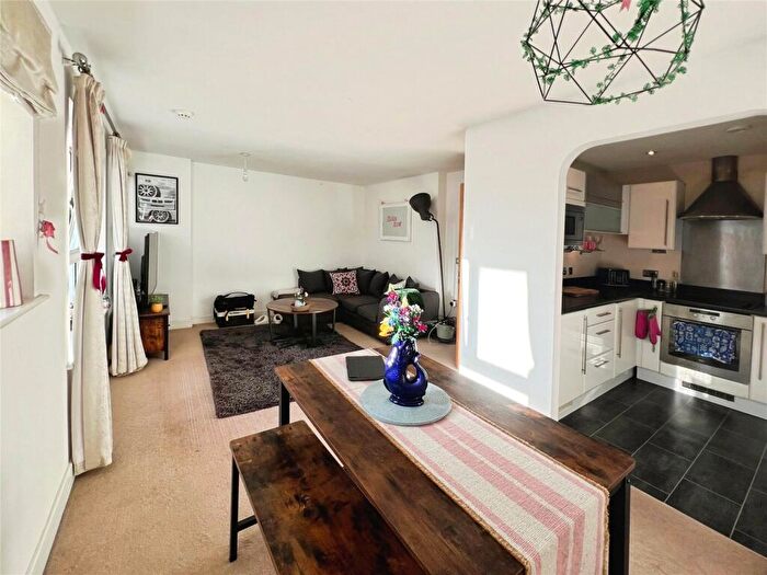 2 Bedroom Apartment For Sale In Briton Street, Southampton, Hampshire, SO14