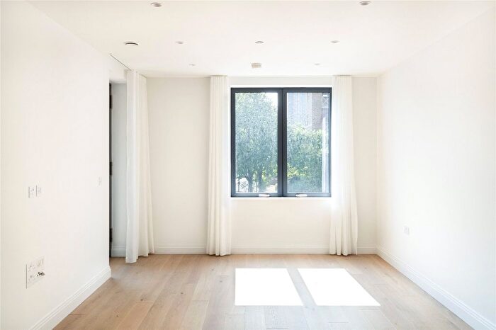 1 Bedroom Flat To Rent In William Morirs Way, Fulham, SW6