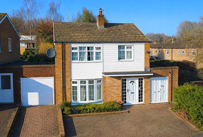 5 Bedroom Detached House For Sale In Uranus Road, Highfield, Hemel Hempstead, HP2