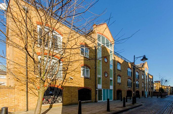 1 Bedroom Flat To Rent In Cold Harbour, Canary Wharf, London, E14