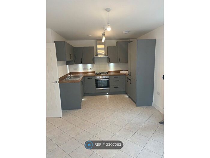 2 Bedroom Flat To Rent In Alnwick Groove, Houghton Regis, LU5