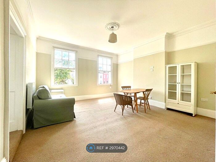 2 Bedroom Flat To Rent In Kingsdown Parade, Bristol, BS6