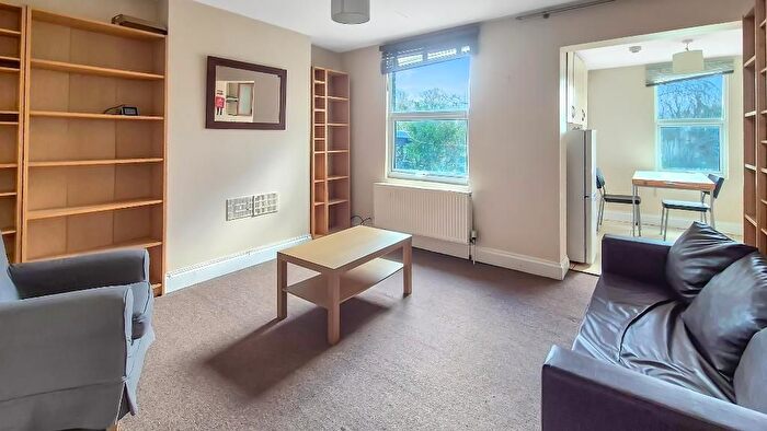 1 Bedroom Flat To Rent In Stapleton Hall Road, Finsbury Park, London, London, N4