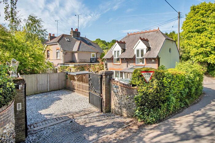 2 Bedroom Detached House For Sale In Billet Hill, Ash, Sevenoaks, Kent, TN15