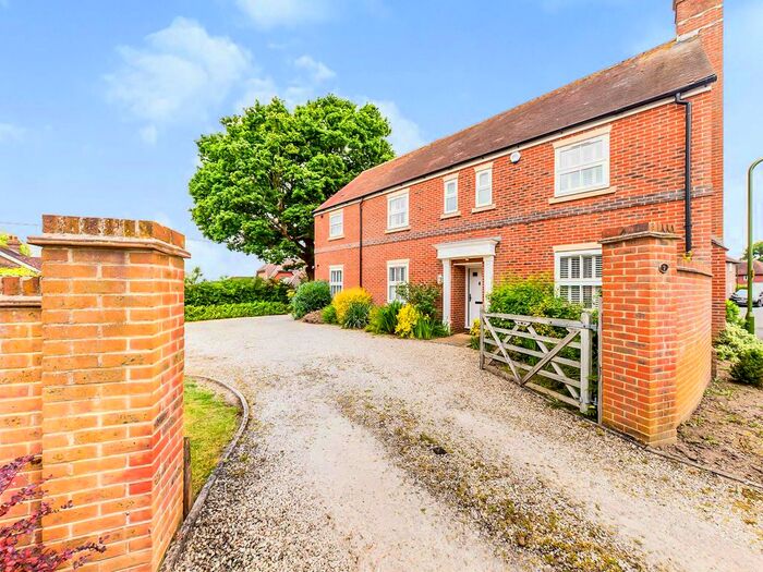 4 Bedroom Detached House For Sale In The Green, Dial Post, Horsham, RH13