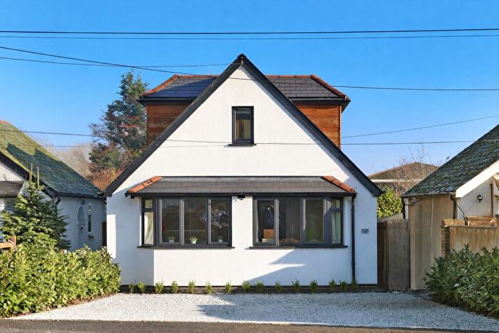 4 Bedroom Bungalow For Sale In Wycombe Lane, Wooburn Green, Buckinghamshire, HP10