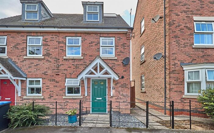 3 Bedroom Semi-Detached House For Sale In Oaklands Way, Earl Shilton, LE9