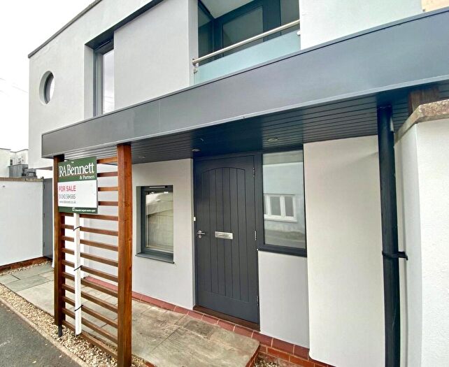2 Bedroom Detached House For Sale In Pittville Mews, Cheltenham, Gloucestershire, GL52
