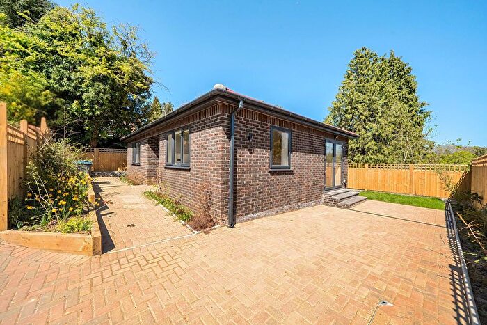 2 Bedroom Detached Bungalow For Sale In Waddington Way, Coulsdon, CR5