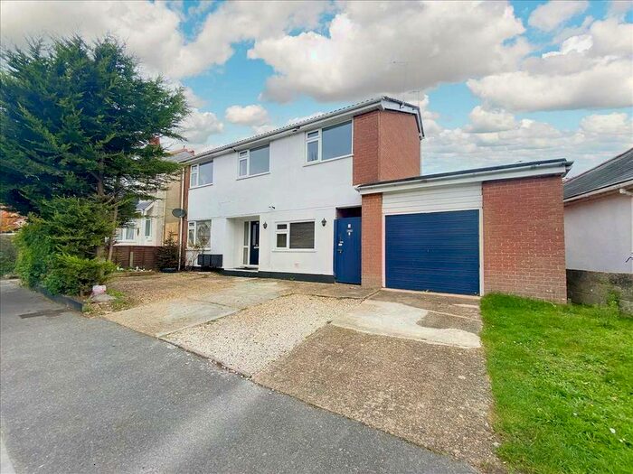 1 Bedroom Flat To Rent In Fortescue Road, Parkstone, Poole, BH12