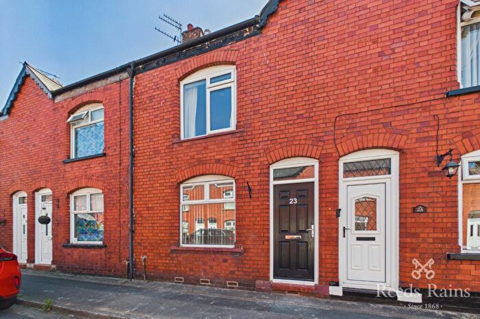 2 Bedroom Terraced House For Sale In Wallace Street, Castle, Northwich, Cheshire, CW8